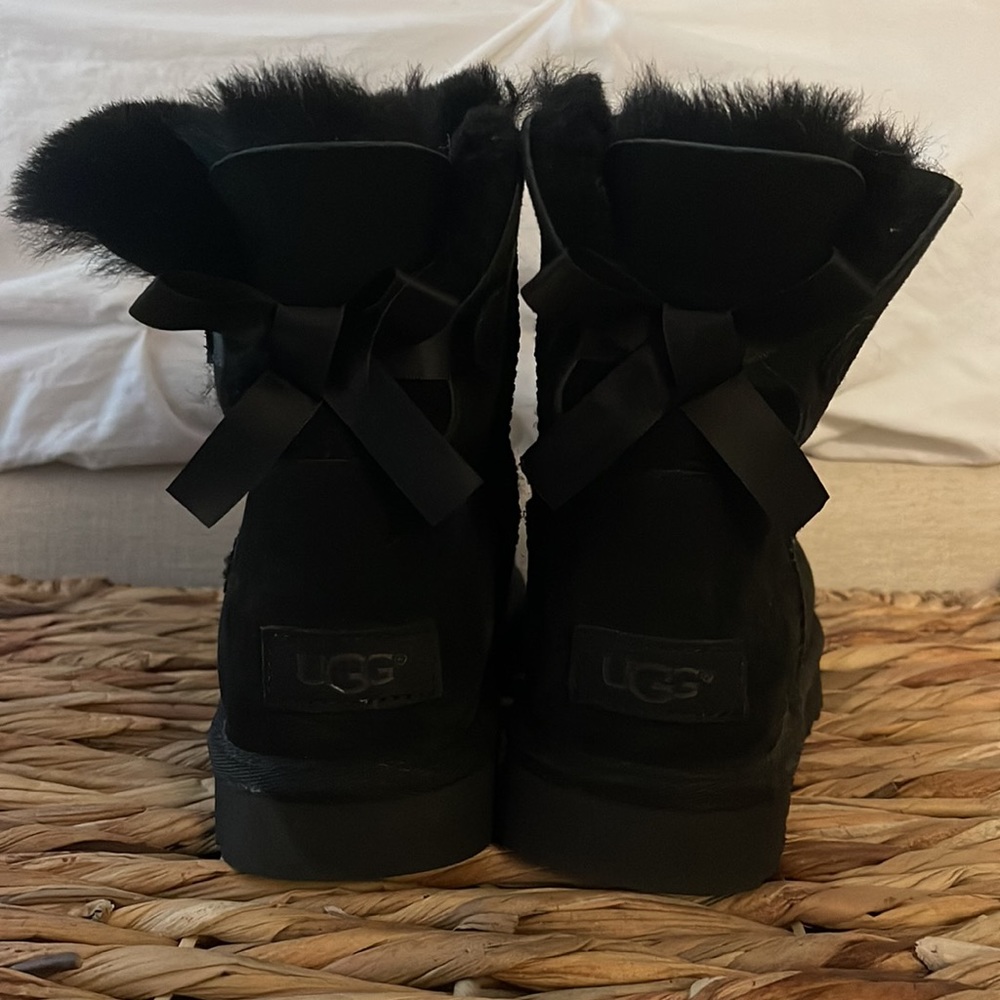 ugg boots - Picture 2 of 5